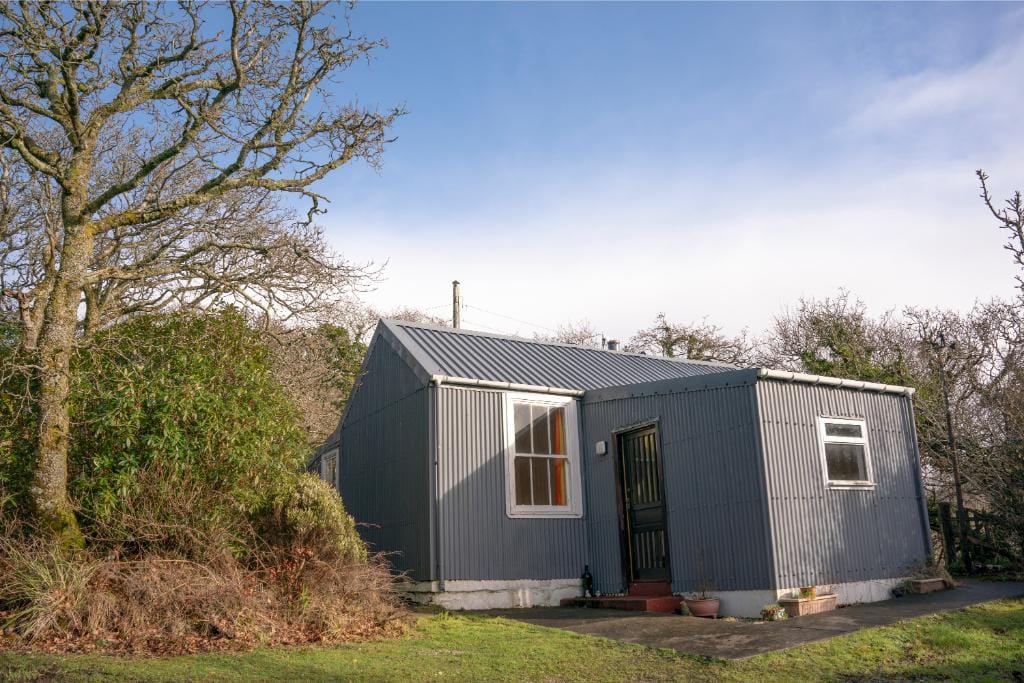 Featured Image for Bridge Cottage